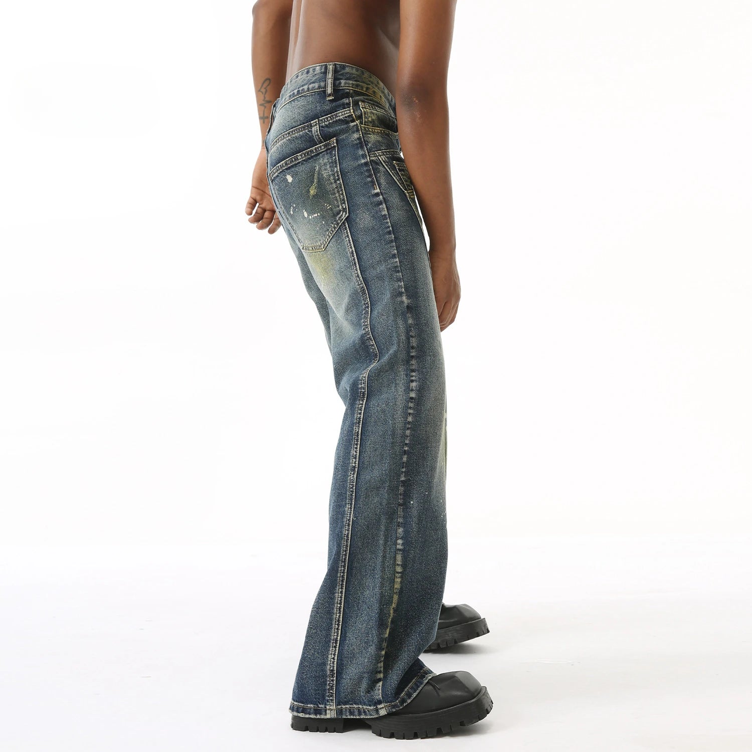 Three-dimensional Cutting Wide Leg Jeans.